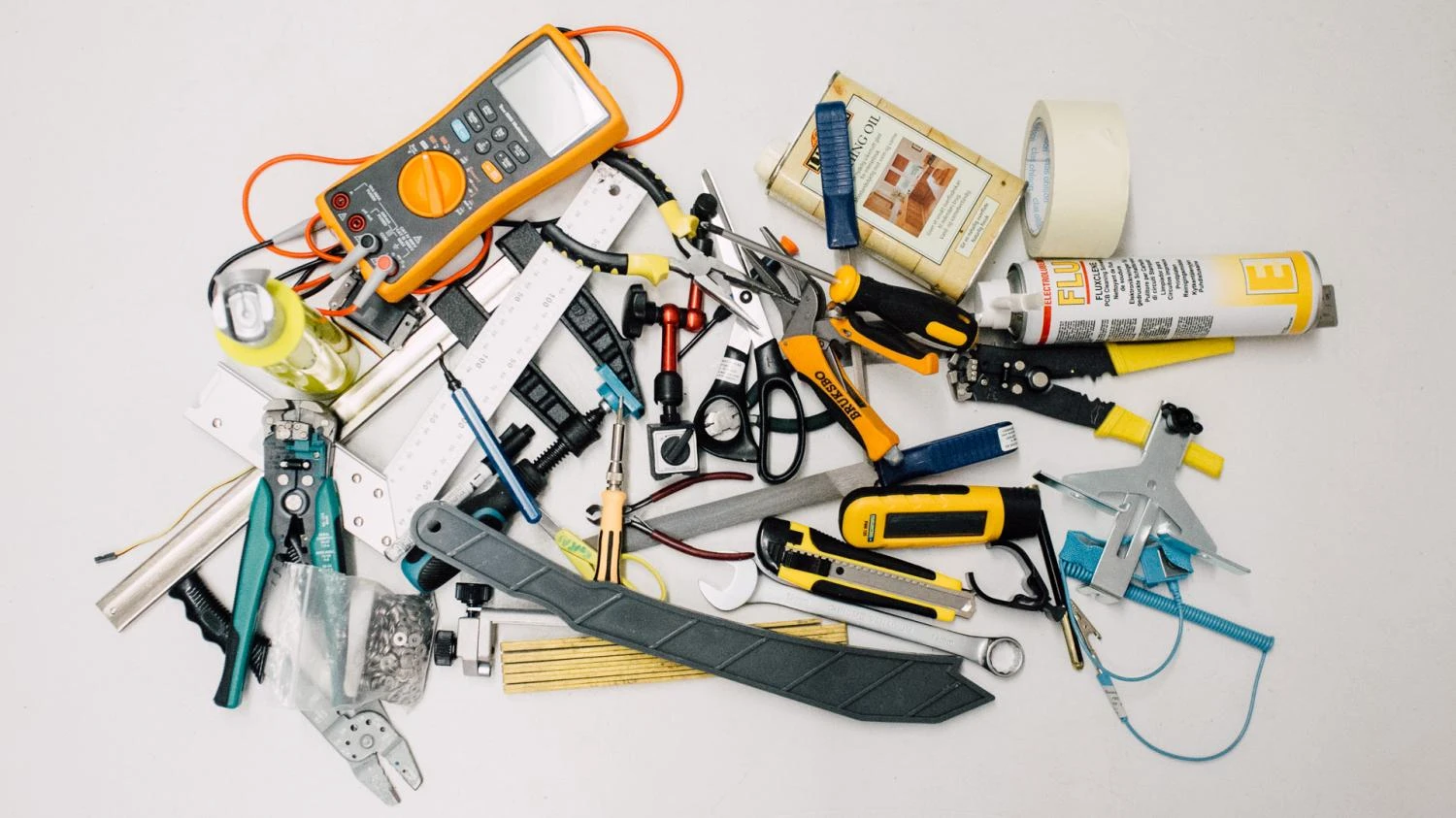 Топ 25 правильных инструментов для разборки и ремонта электроники